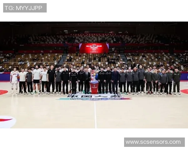 CBA新疆队对阵上海队精彩视频直播全程回顾与赛后分析